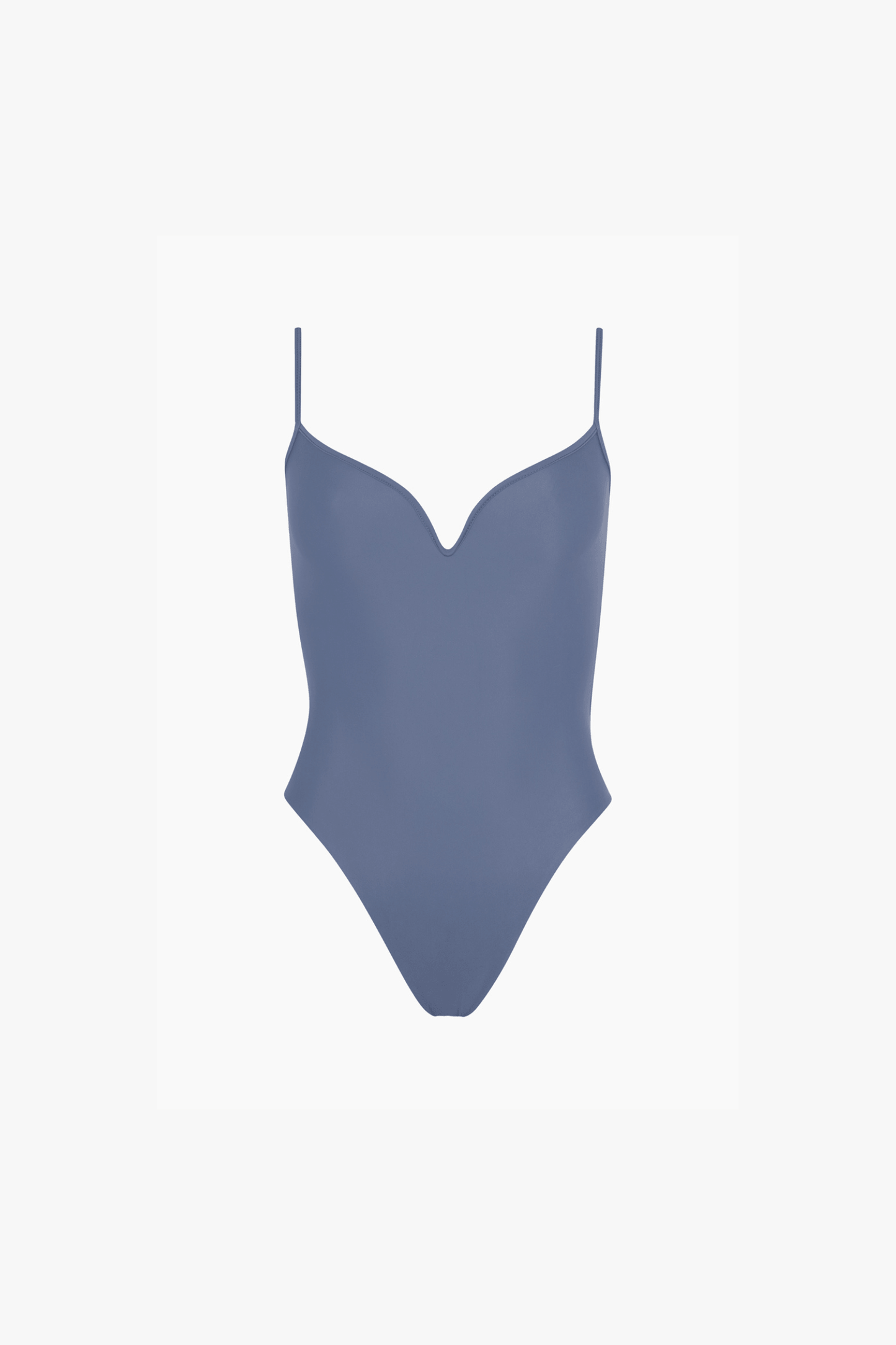 Madeleine One Piece, Azur