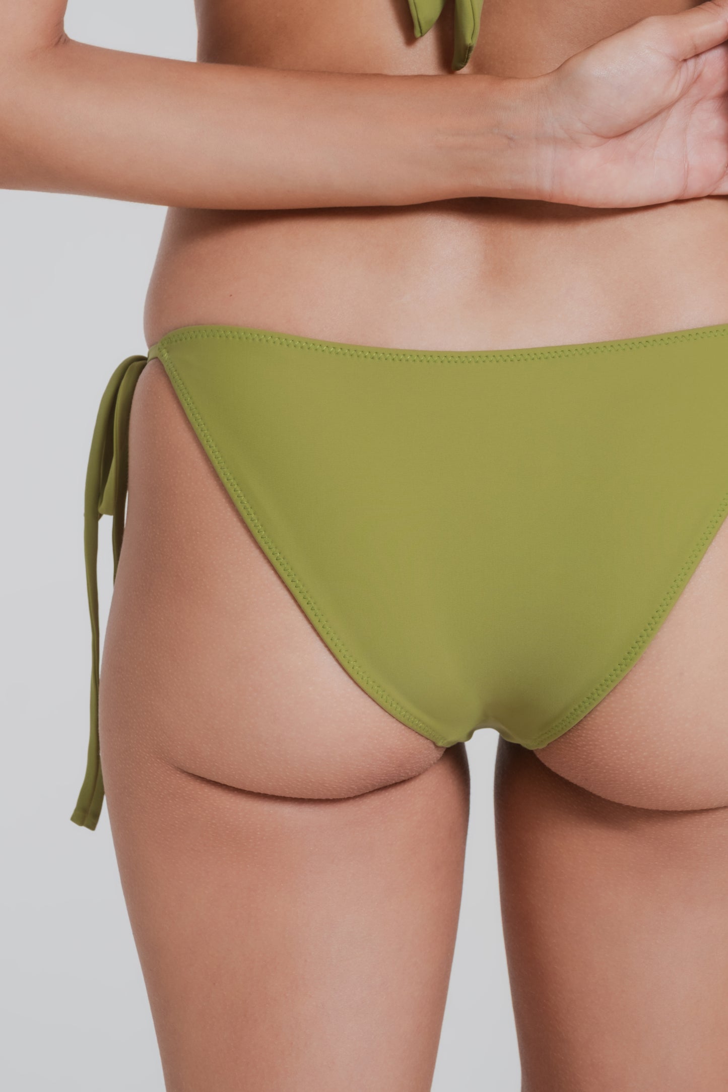 Inès Bottoms, Olivier
